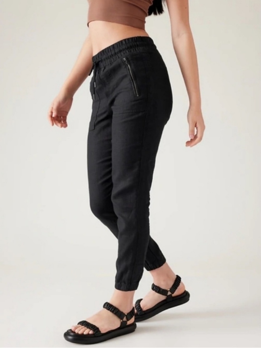 Athleta Cabo Linen Jogger in Black